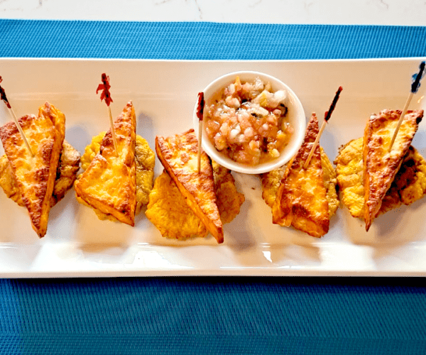 Tostones con queso - 800x600px