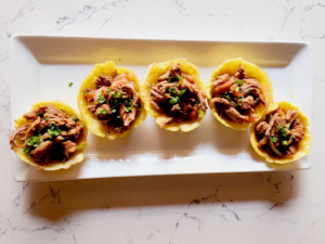 Canasta de carne desmenuzada